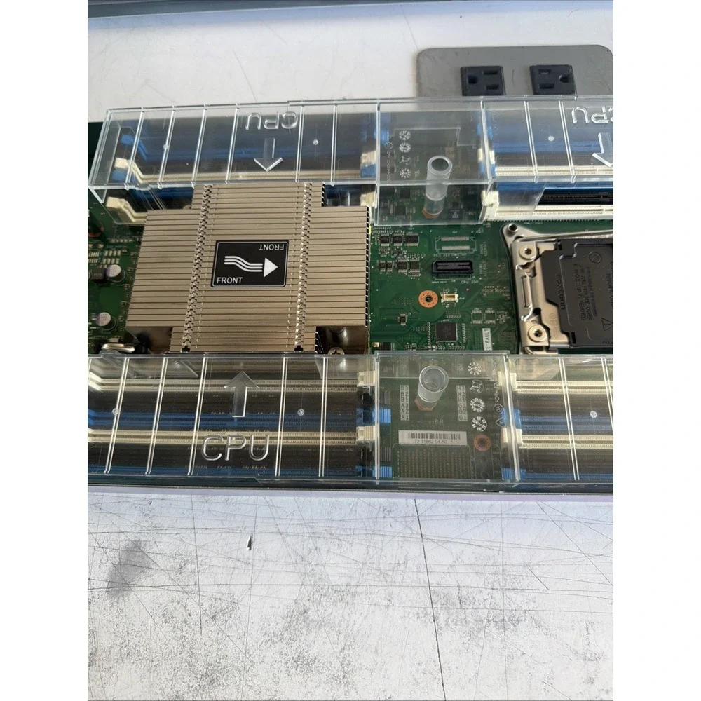 Cisco UCS B200 M4 Blade Server Core E5-2640V3 ,No HD No RAM